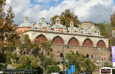 Tophane Karaköy Yürüyüş Turu