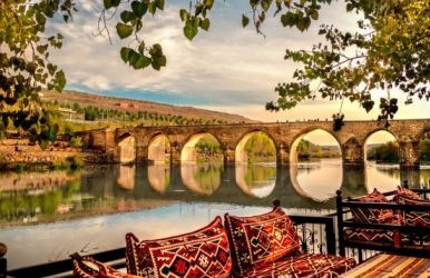 Uçaklı Butik Elazığ Tunceli Diyarbakır Turu (2Gece 3Gün)