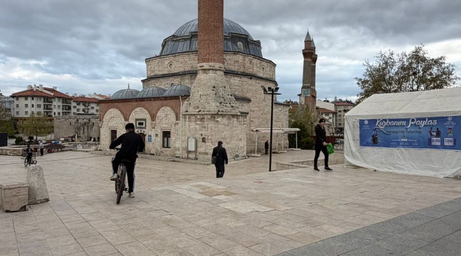 Uçaklı Butik Sivas Divriği Kemaliye Elazığ Turu