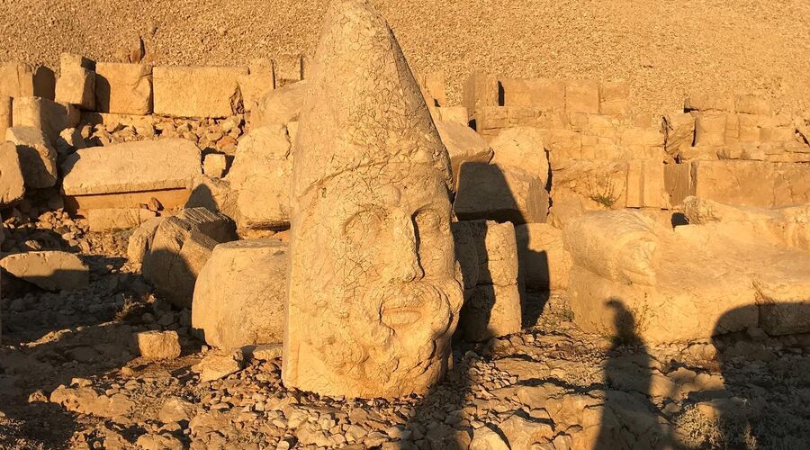 Uçaklı Butik Urfa Göbeklitepe Nemrut Diyarbakır ( 2 Gece 3 Gün )
