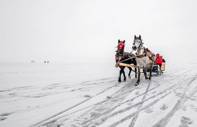 Turistik Dogu Ekspresi ile Kars Turu (Tren Gidis-Ucak Donus)